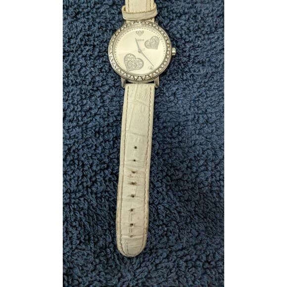 Guess Women's Silver and White Watch Bedazzled Hearts 676051L Needs Battery - Picture 3 of 6